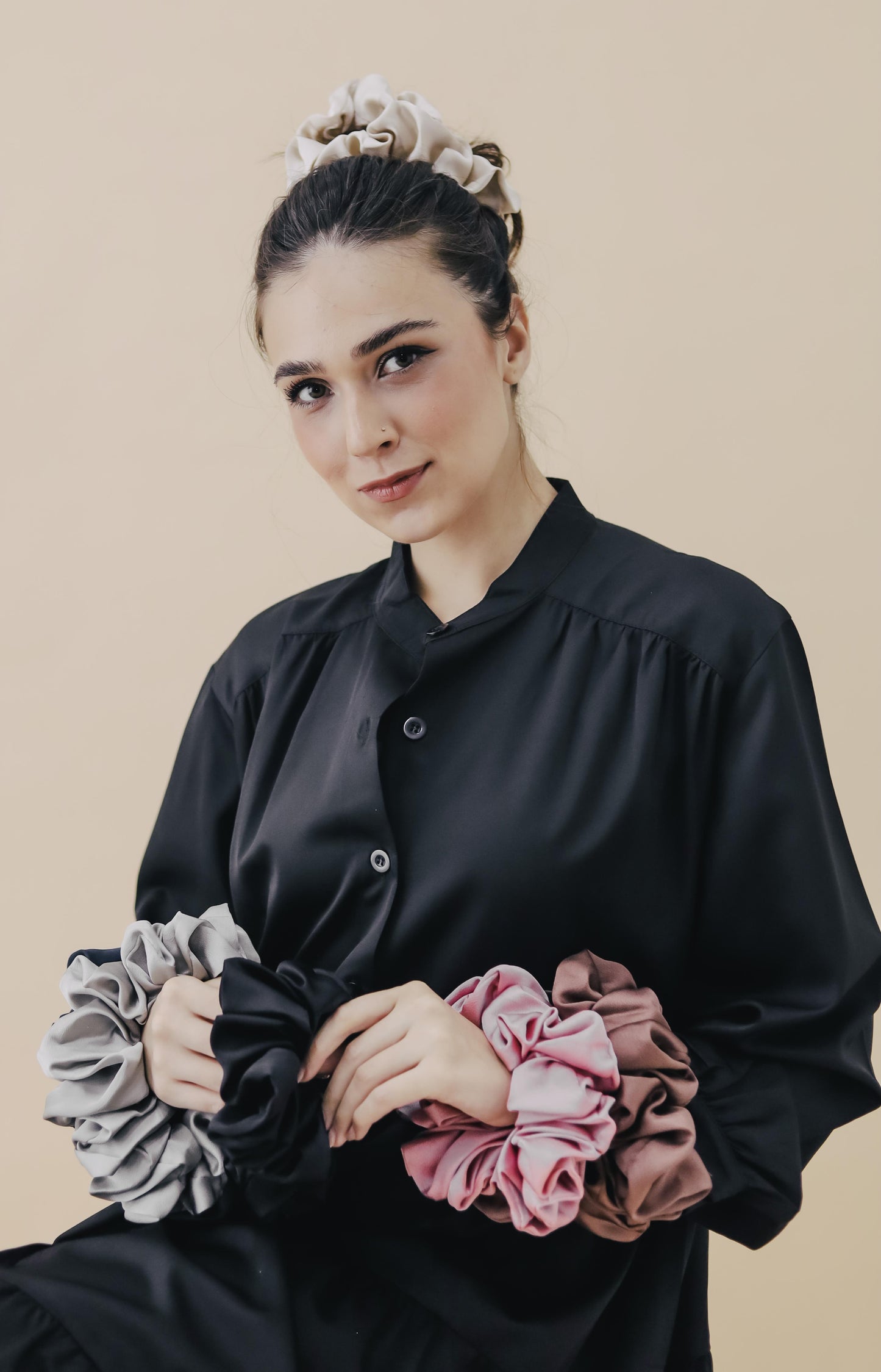 SATIN SCRUNCHIES - NAVY