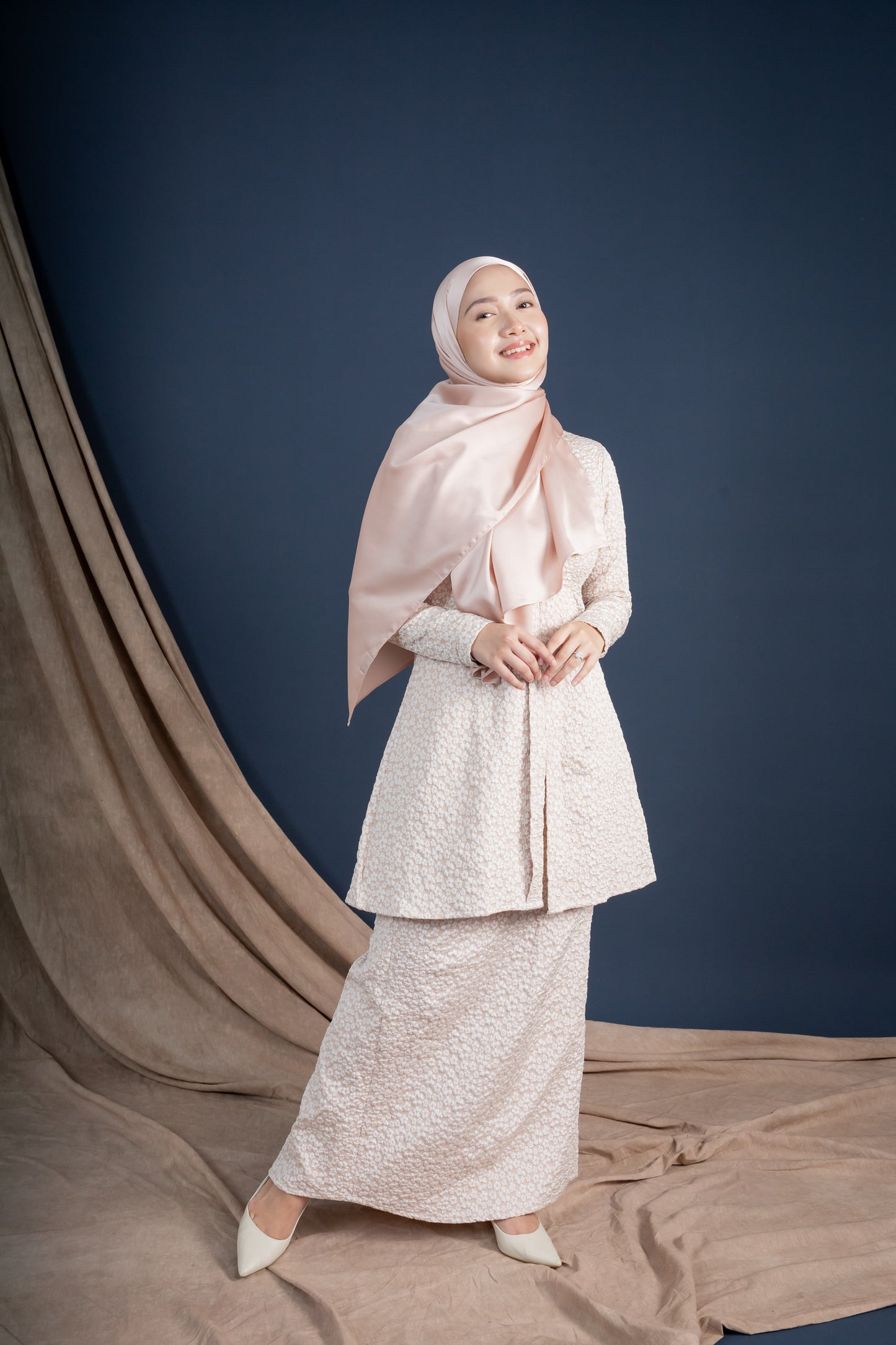 MAHSURI KEBAYA - BEIGE