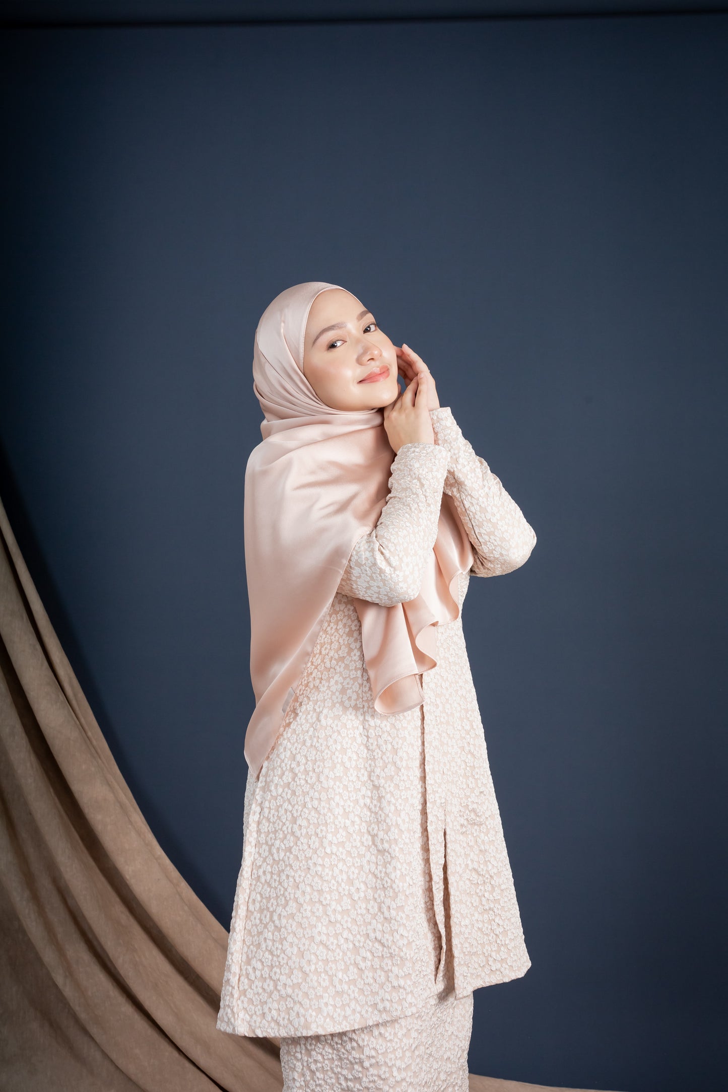 MAHSURI KEBAYA - BEIGE