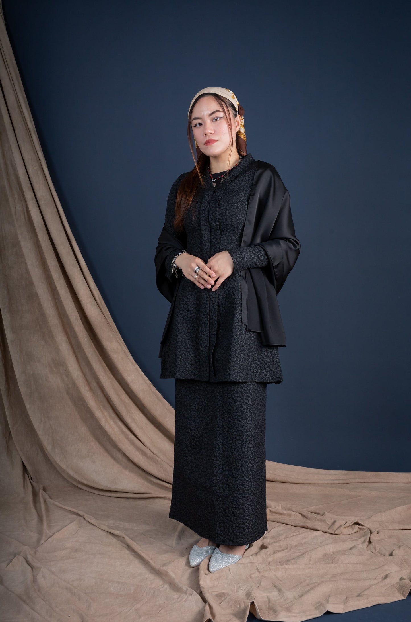 MAHSURI KEBAYA - BLACK