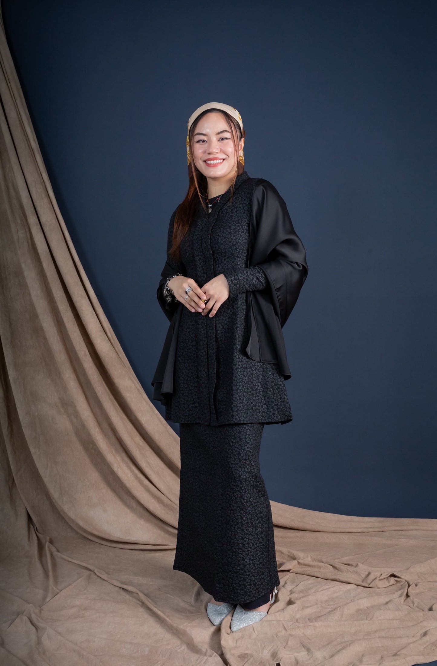 MAHSURI KEBAYA - BLACK