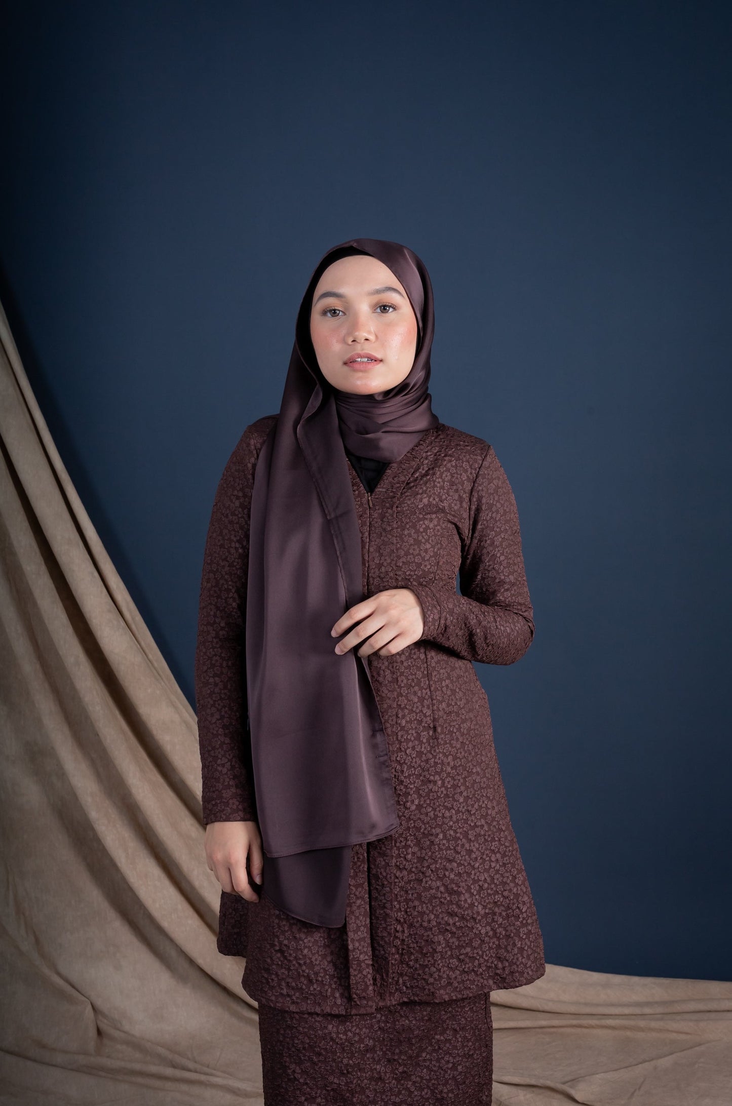 SATIN SILK HIJAB - BRUNETTE